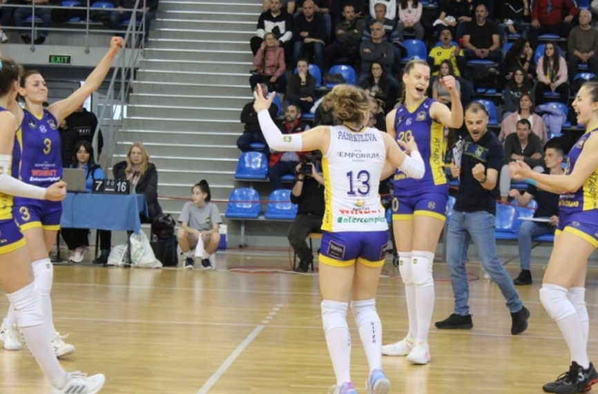 Марица разби ЦСКА с 3:0 в първия финал