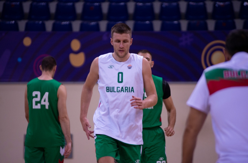 В Италия: Българин се завърна в игра