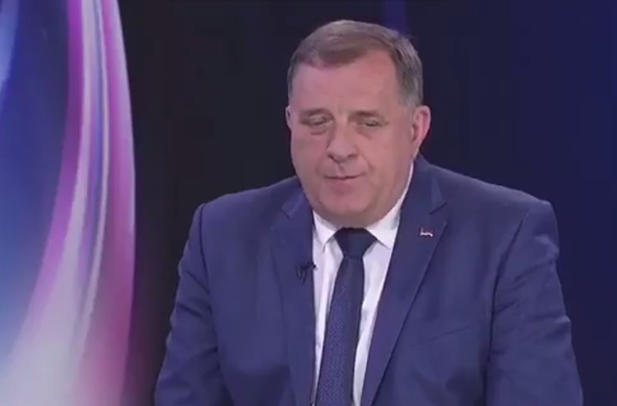 Скандал: Президентът на Сърбия нарече семейството на Джокович "цигани"