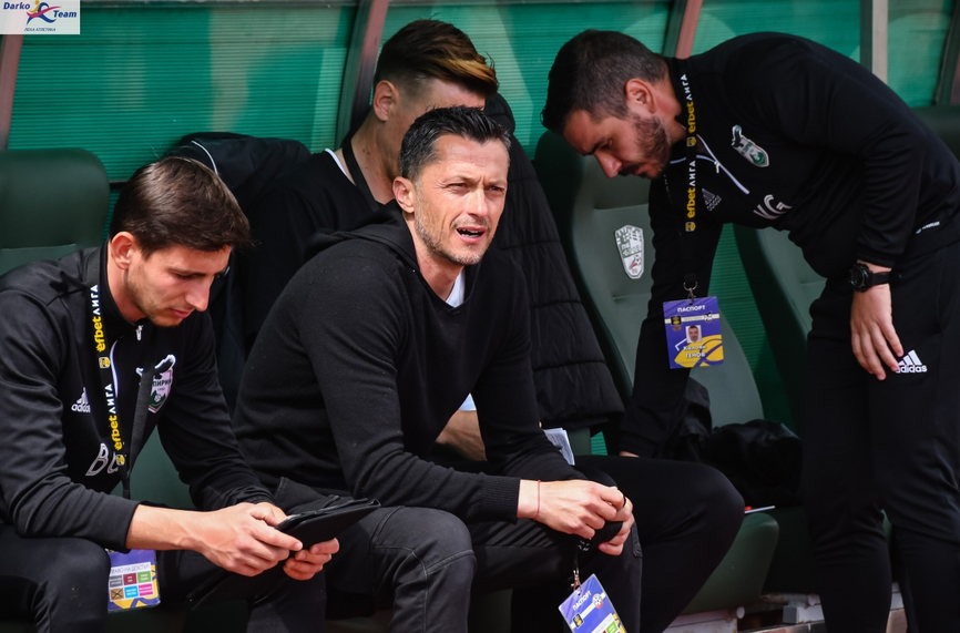 Янев: Има футболисти, които не искат да играят следващия мач
