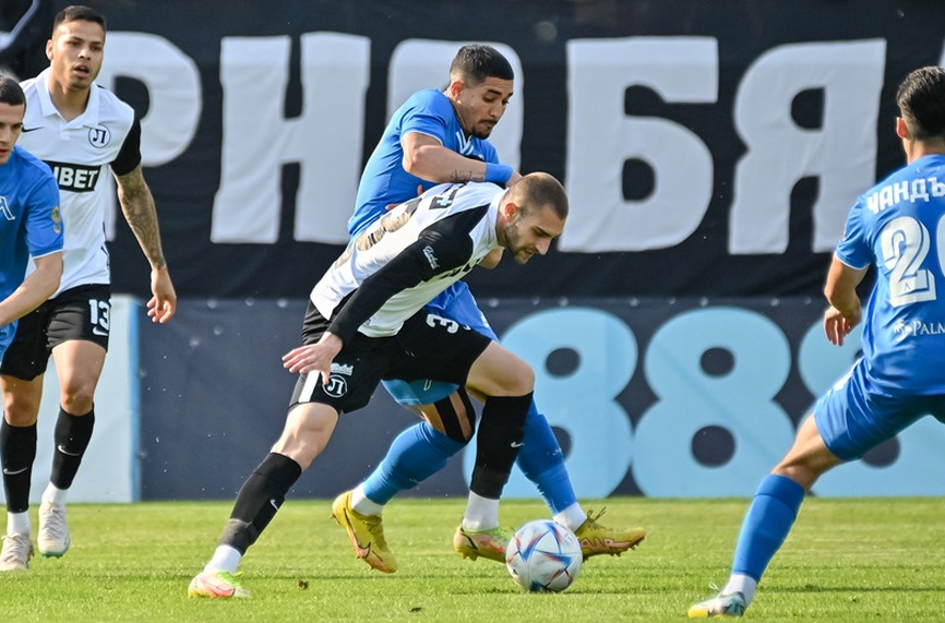 Официално: Програма за мачовете от първата шестица в efbet Лига