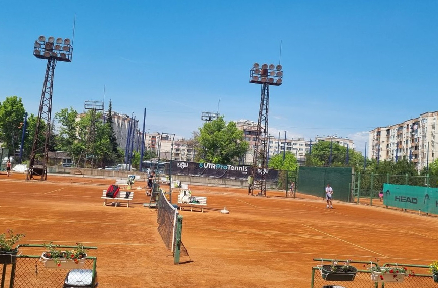 10 българчета се класираха за втория кръг на турнир от ITF в Пазарджик
