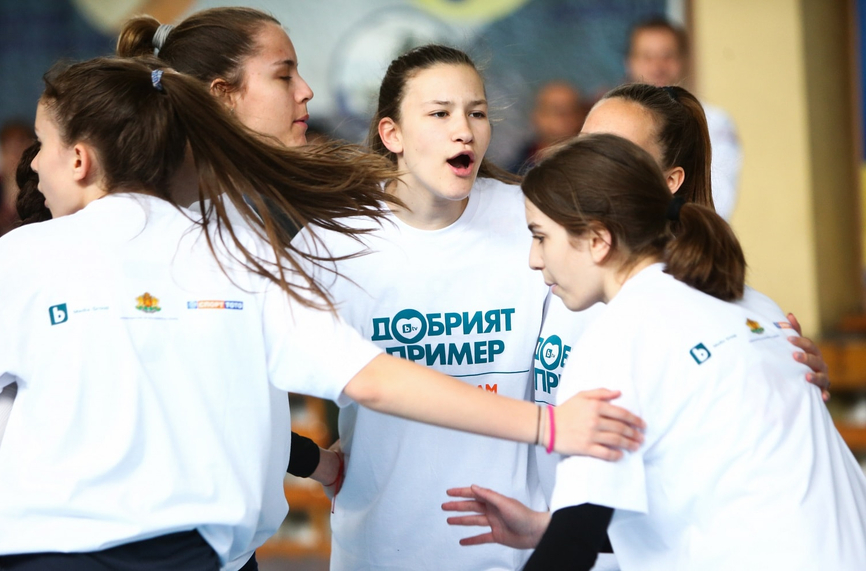 Волейболът подкрепи кампанията "Добрият пример: #спортувам“