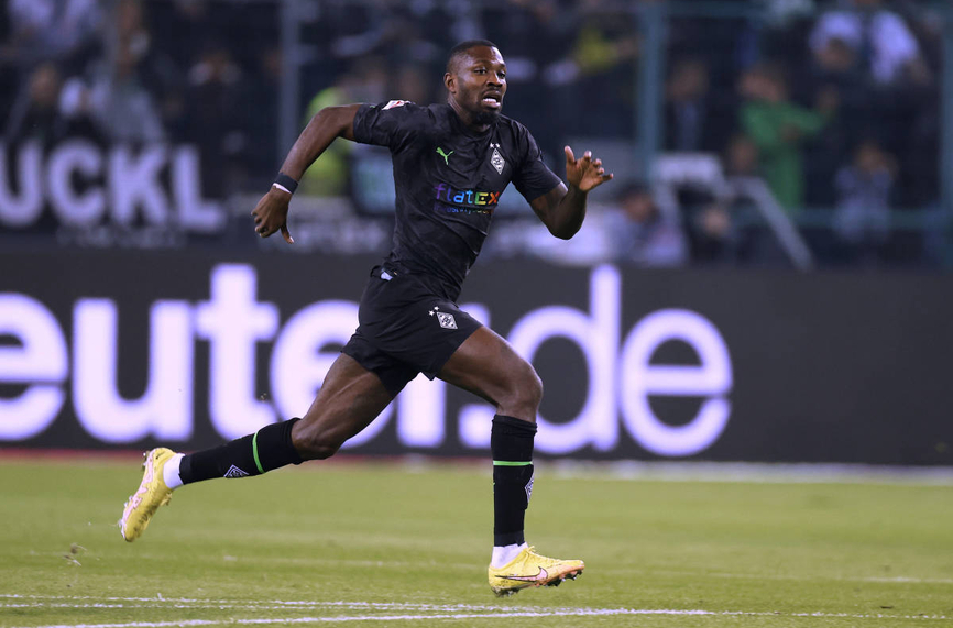 Милан убеждава Тюрам за трансфер