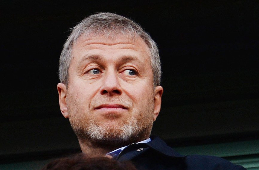 Абрамович все още не е дарил парите от Челси на Украйна
