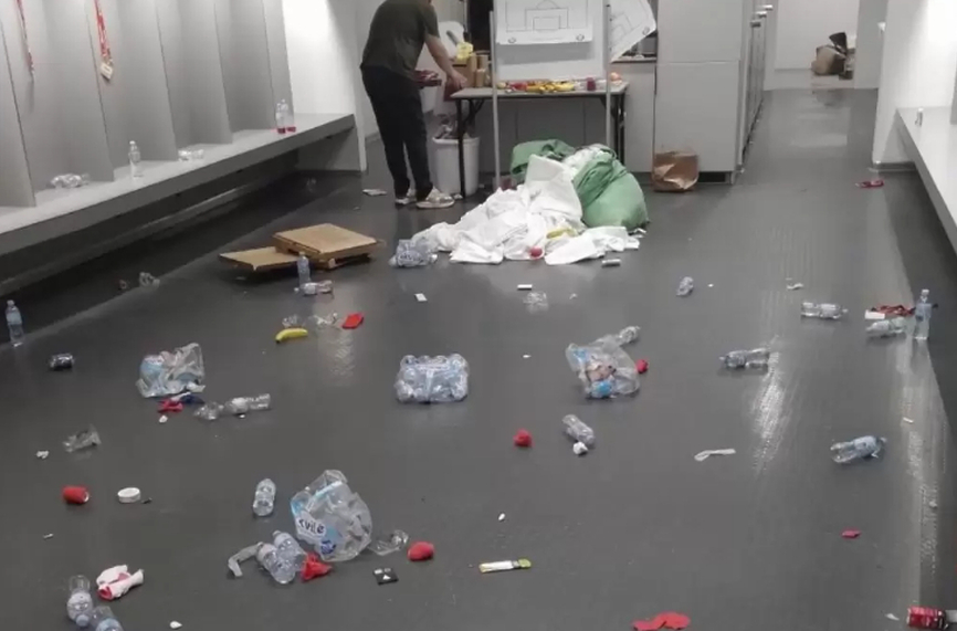 В Литва се възмутиха как националите ни оставиха съблекалнята