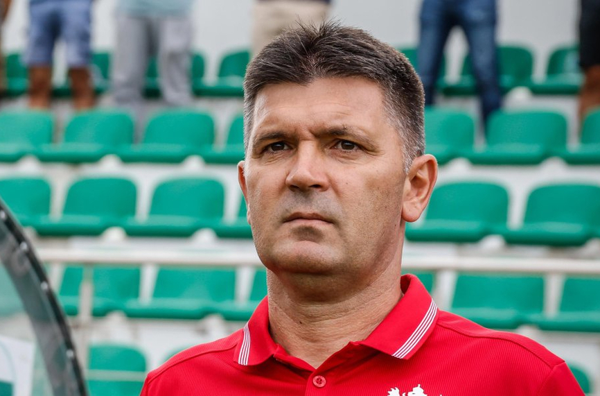 Ангел Стойков застава начело на Черноморец?