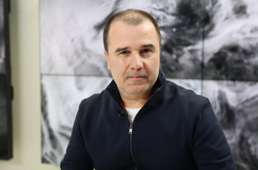 Цветомир Найденов показа писмото, с което УЕФА допуска ЦСКА 1948 до участие в Европа