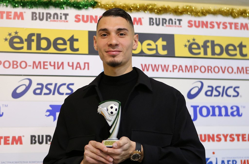 Крило се завръща в Ботев Пловдив