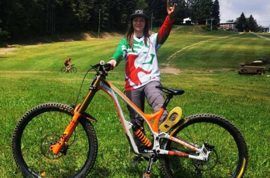 Изабела Янкова с тежко падане в Глазгоу