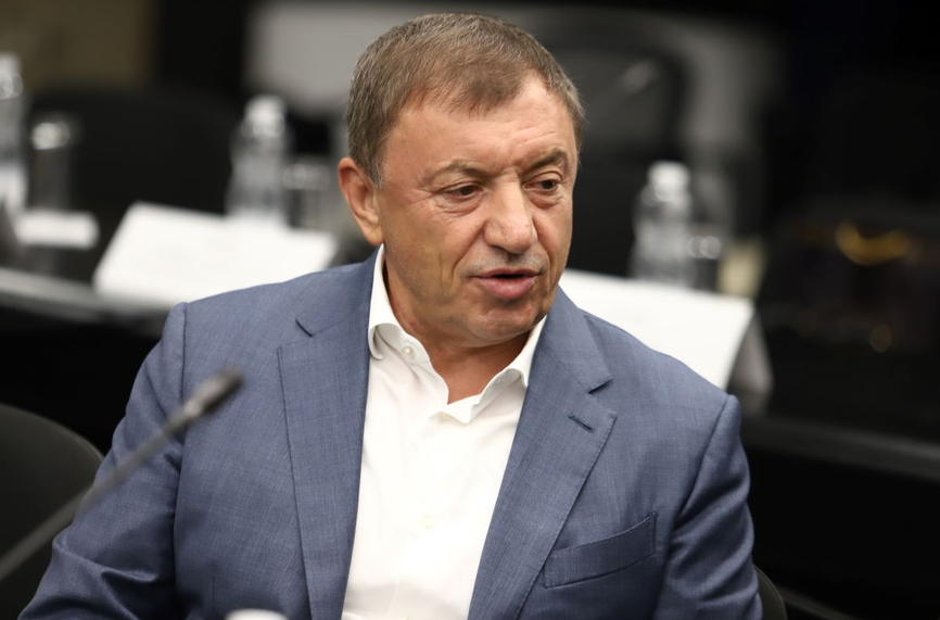 Застреляха президента на федерацията по карате