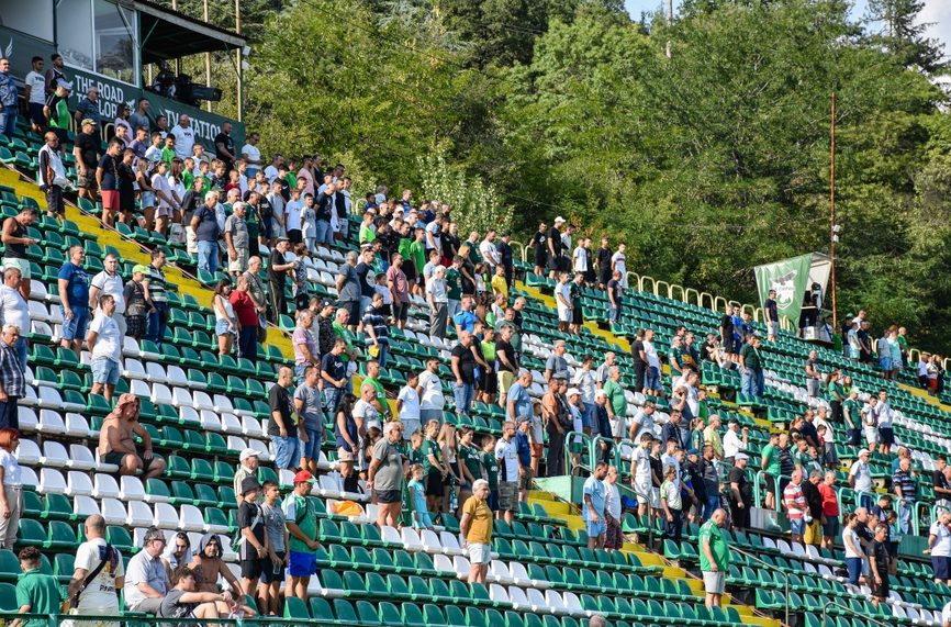 Стадион "Христо Ботев"пръв подкрепи Хубчев