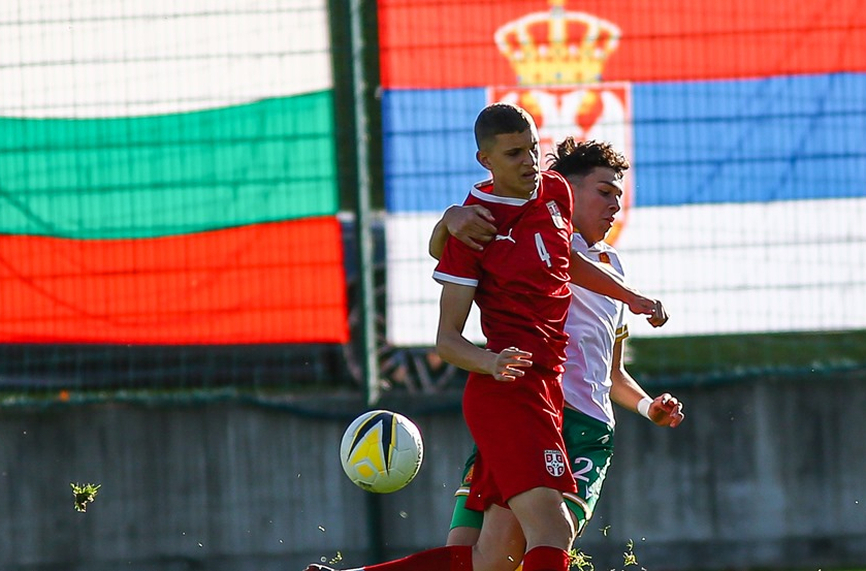 Юношите поведоха с 2:0, но паднаха от Сърбия