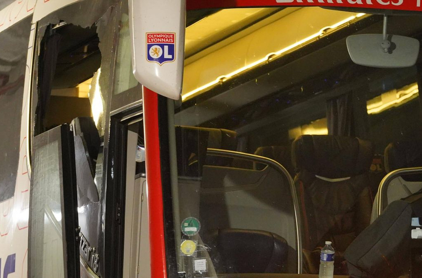 Лион иска отложеният мач с Марсилия да е на неутрален терен