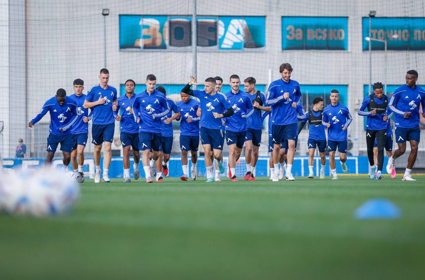 Левски поднови тренировки с всички налични футболисти