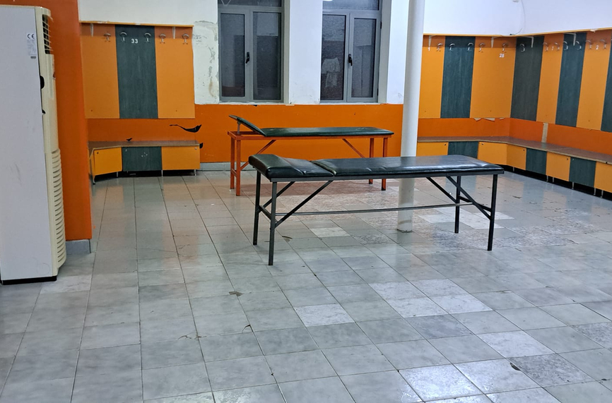 ЗА ПРИМЕР: Септември остави съблекалнята в Ловеч в перфектен вид