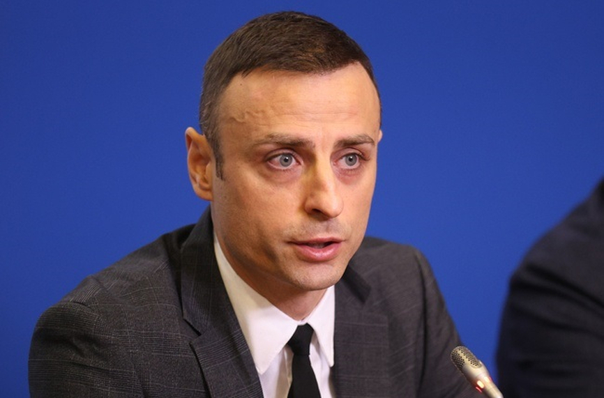 ОФИЦИАЛНО: Бербатов е кандидат за президент на БФС