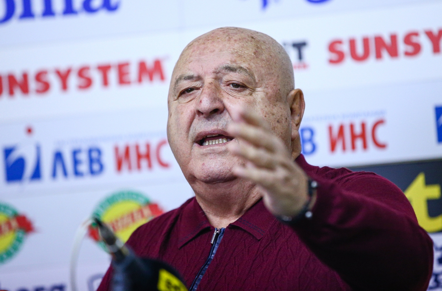 Венци Стефанов: ЦСКА дължи на Славия над 100 000 лева