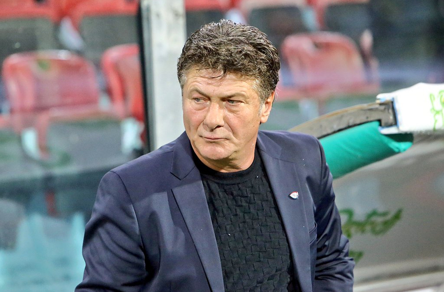 Критики към Мадзари заради представянето на Наполи