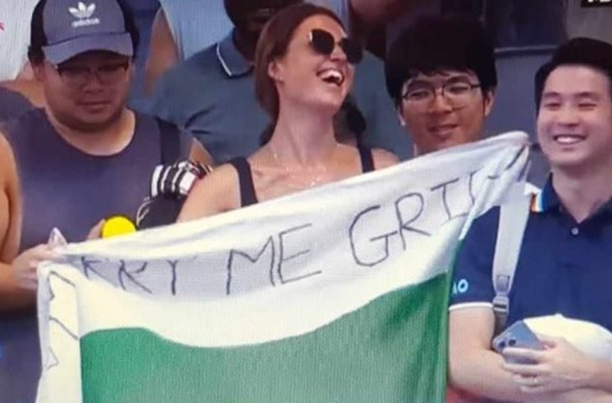 Григор получи предложение за брак на корта