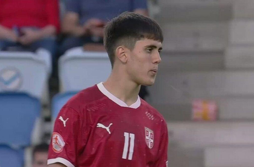 Милан преборва Манчестър Сити за подпис на сръбски талант