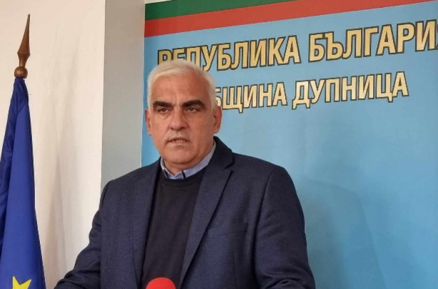 Кметът на Дупница изрази позицията си за волейбола и футбола в града