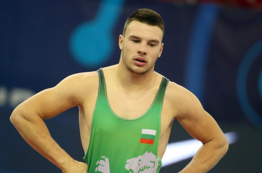 Трима наши борци стигнаха до репешажи на европейското