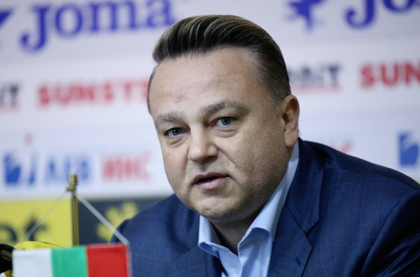 Аутсайдер на Конгреса предложи състав на Изпълкома