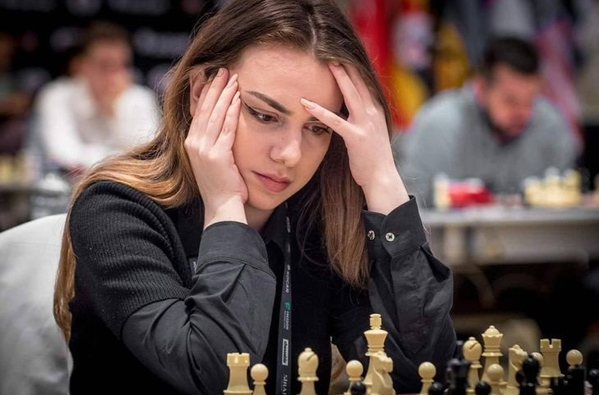 Нургюл Салимова с реми срещу Катерина Лагно