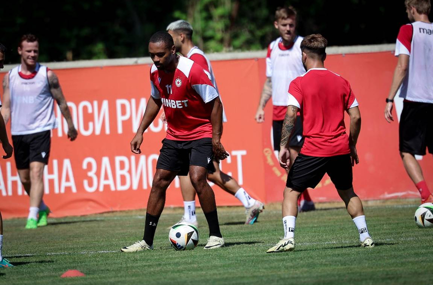 ЦСКА взима нападател от Германия или Франция