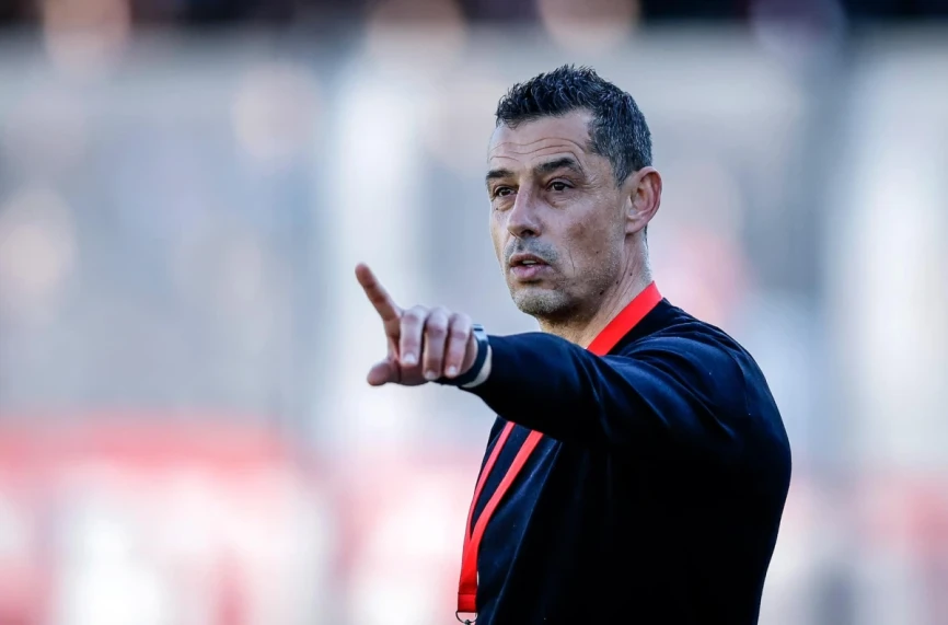 На Томаш вече му пари под краката