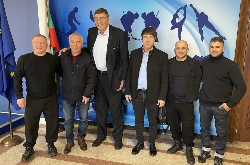 Глушков на среща с представители на българската борба