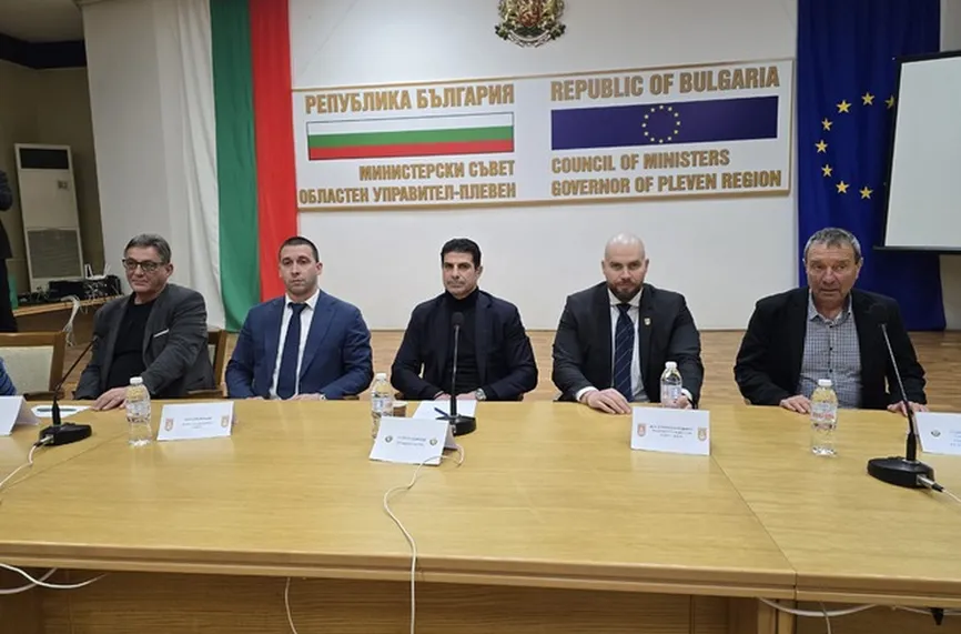 Продължава обиколката на Георги Иванов из футболна България