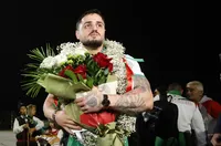 Посрещнахме подобаващо световния шампион Карлос Насар (ВИДЕО)