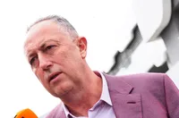 Фурнаджиев: Какво да очакваме, след като капитанът ни е резерва в ПАОК? 