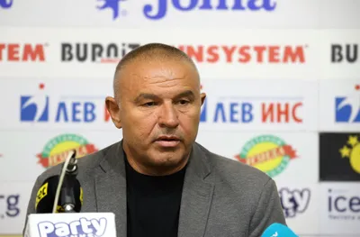 Стефан Ботев: Карлос Насар си донесе договор, но не го подписва