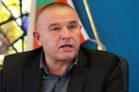 Президентът на щангите: Няма да позволя Карлос Насар да си тръгне