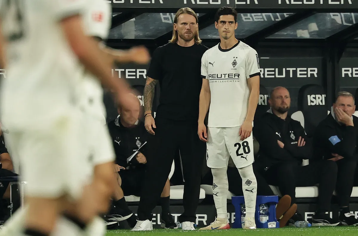 Еуген Полански за момента остава начело на Борусия Мьонхенгладбах  
Това