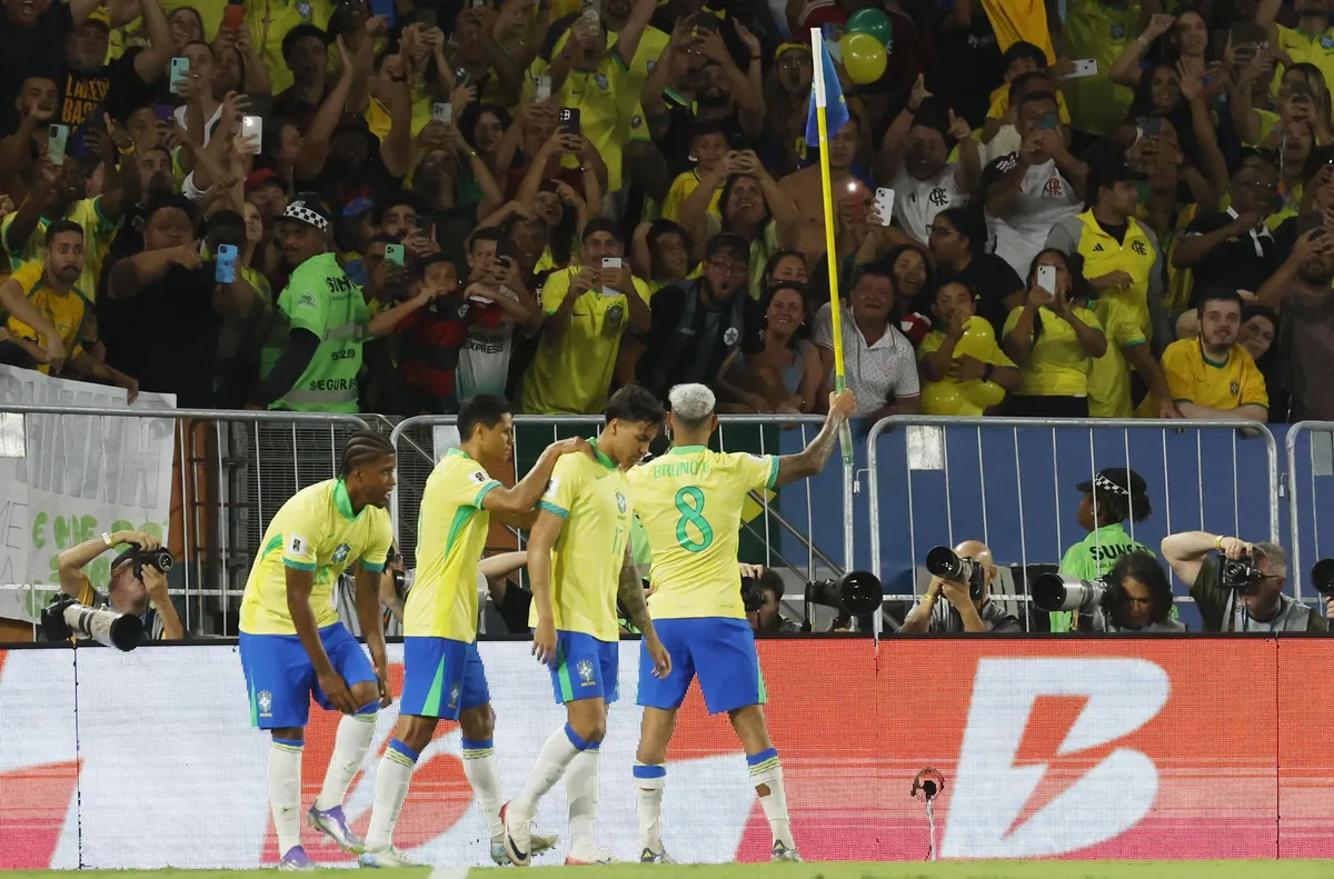 В Бразилия: Продават "Маракана"