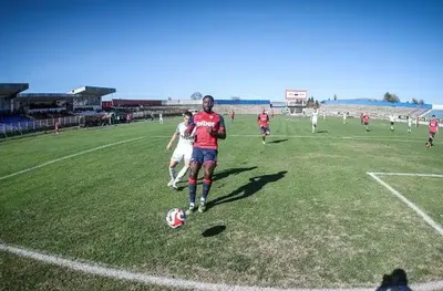 Марек привлече френски защитник