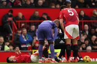 Лисандро Мартинес отново тренира с Юнайтед