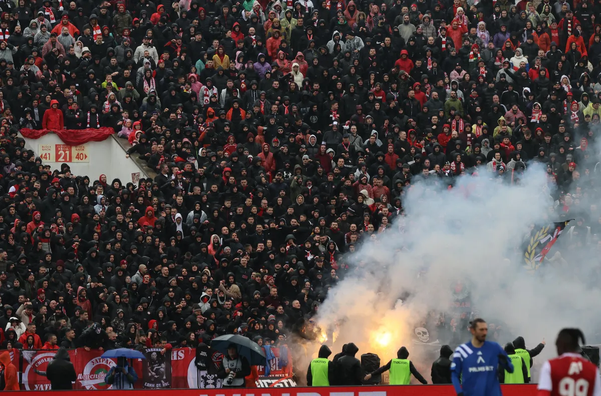 Ще има по-малка буферна зона за Вечното дерби