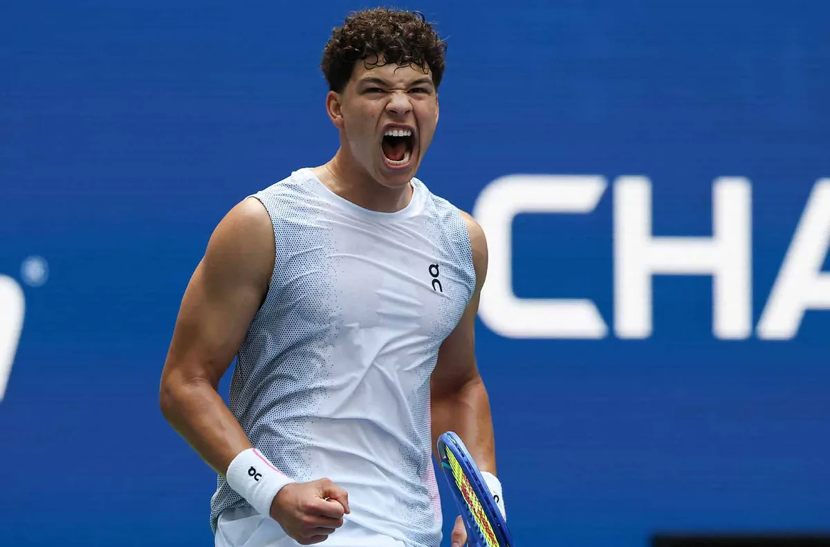 Бен Шелтън и Алекс де Минор се класираха за финалния турнир на АТP (ВИДЕО)