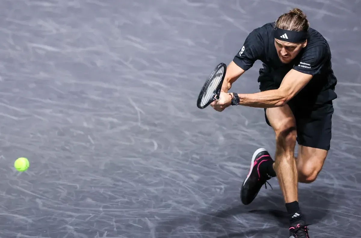 Зверев продължава защитата на титлата си на турнира в Париж