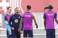 Кризата с контузии в Барса принуждава Флик да вика юноши