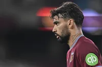 От ФА порицаха Пакета, той може да ги съди