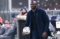 Виера хвърли оставка в Дженоа