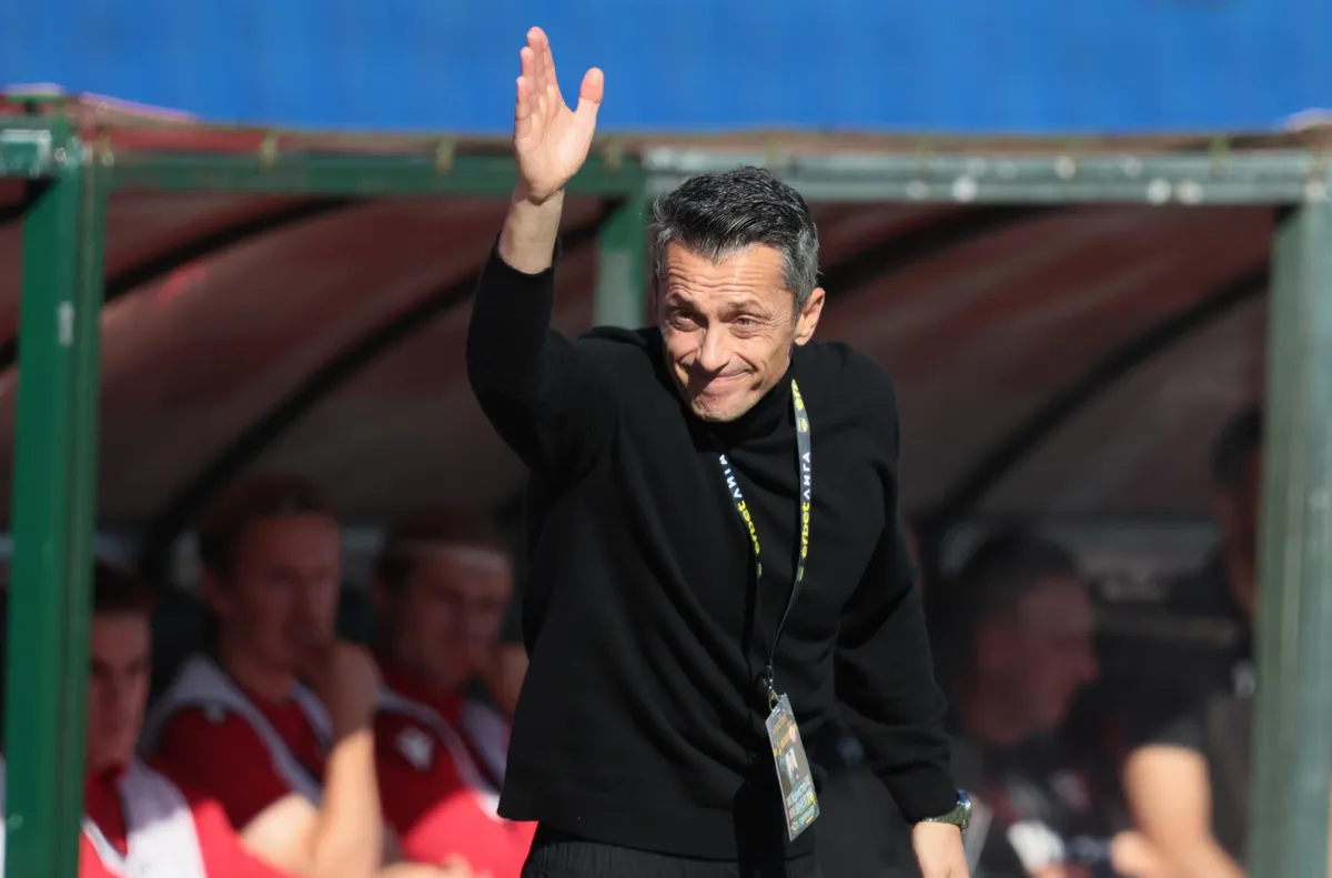 Христо Янев: ЦСКА трябва да продължава да побеждава, Левски се бори за титлата