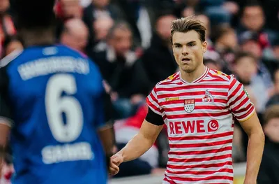 Кьолн удари 9 от Хамбургер с 4:1