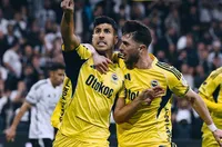 Какъв екшън! Фенербахче обърна Бешикташ от 0:2 в дербито